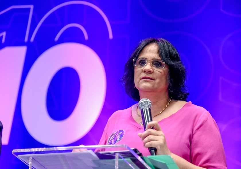 Senadora Damares Alves