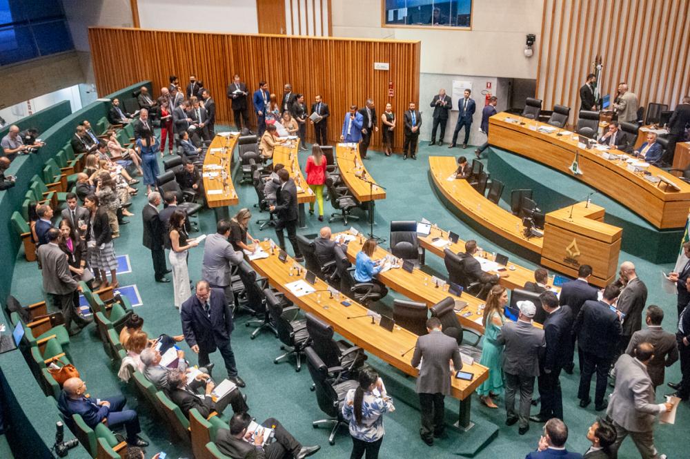 CLDF aprova 21 projetos em defesa das mulheres