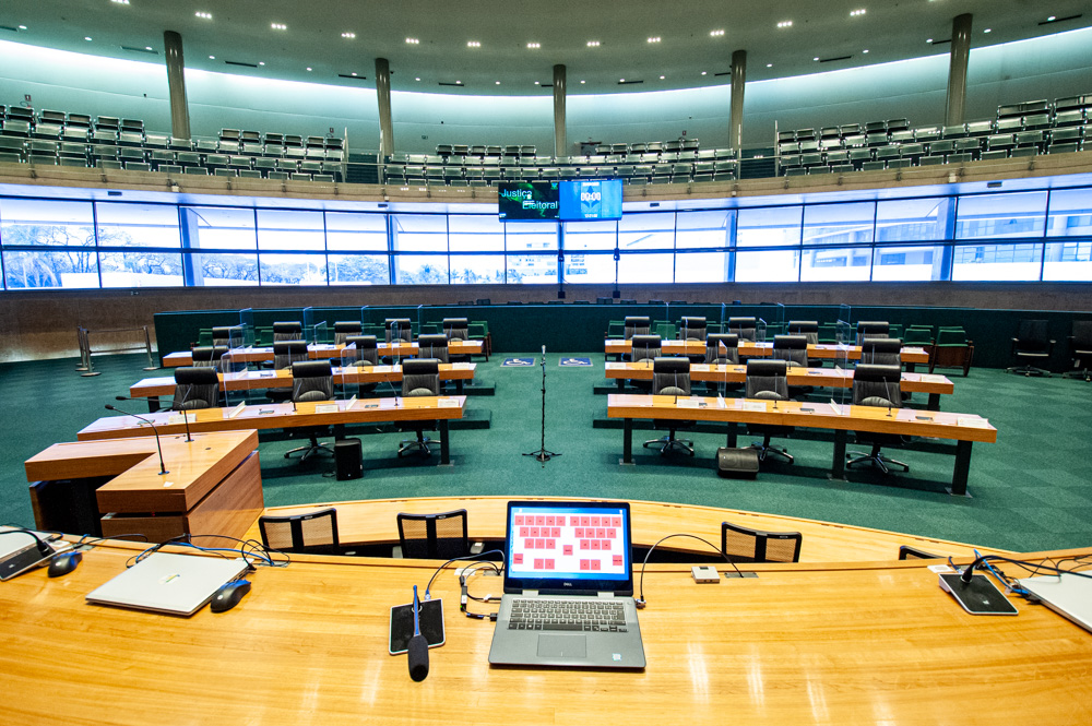 Conheça o perfil dos 24 novos Deputados distritais eleitos para 2023